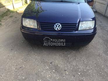 Maska sa znakom za Volkswagen Bora