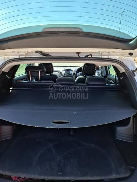 Hyundai ix35 2013. god. -  kompletan auto u delovima