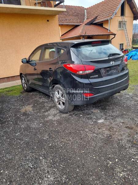 Hyundai ix35 2013. god. -  kompletan auto u delovima