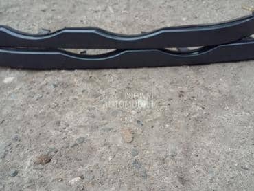 Obrvice ispod farova za BMW 315, 316, 318 ... od 1998. do 2001. god.