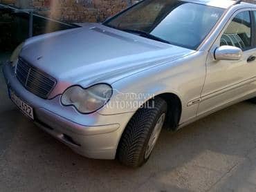 Mercedes Benz C 220 - kompletan auto u delovima