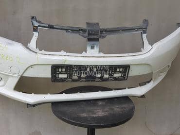 Prednji branik za Dacia Sandero