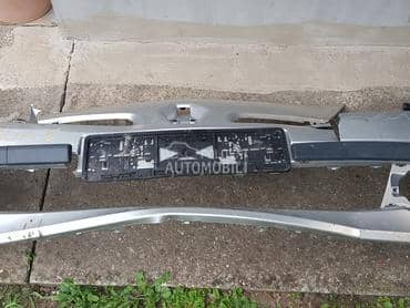 renault clio 3 prednji branik za Renault Clio