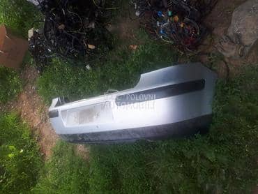 Branik za Golfa 4 Limuzinu za Volkswagen Golf 4 od 2000. do 2006. god.