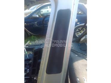 poklopci  srednjeg stuba 5v za Opel Corsa C od 2000. do 2006. god.