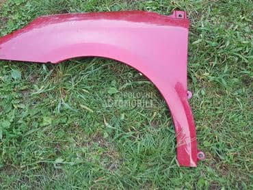 c4 levo krilo za Citroen C4