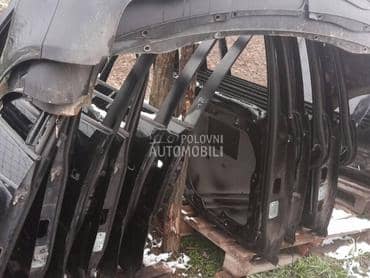 Delovi za Volkswagen Touran 2006. god.