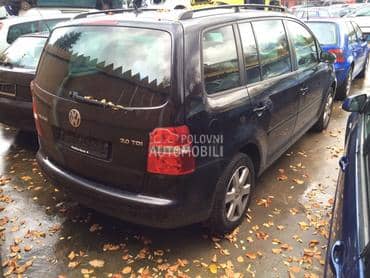 Volkswagen Touran - kompletan auto u delovima