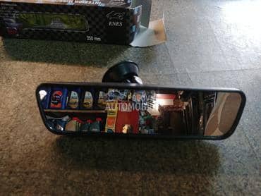 Retrovizor unutrasnji