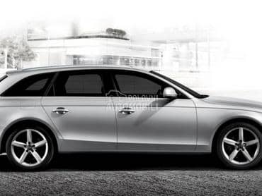 Audi A4 - kompletan auto u delovima