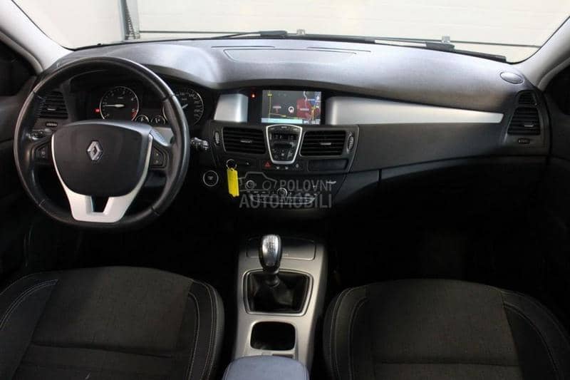 Renault Laguna - kompletan auto u delovima