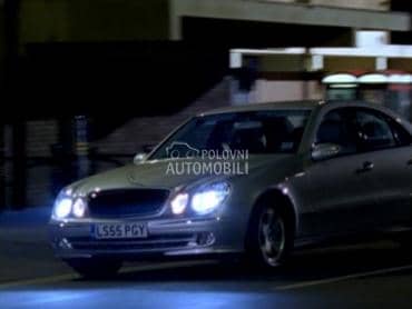 Mercedes Benz E Klasa - kompletan auto u delovima