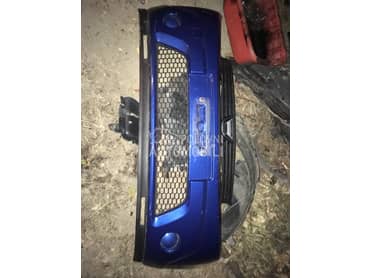 Polovan branik za Dacia Sandero