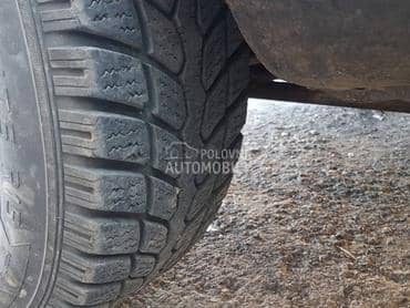 Ostalo 235/75 R15 Zimska