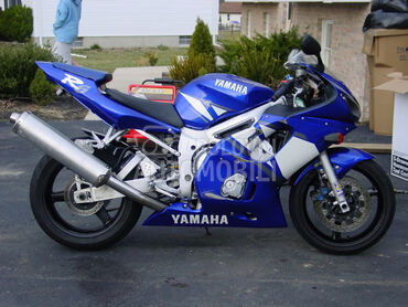 YAMAHA R6 DELOVI