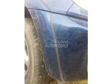 Desna Lajsna Prednjeg Branika za Toyota RAV 4 od 2000. do 2006. god.