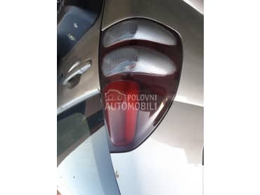 stop svetla tojota land kruzer za Toyota Land Cruiser od 2003. do 2008. god.