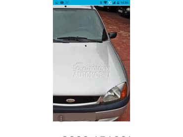 Ford Fiesta 2001. god. - kompletan auto u delovima