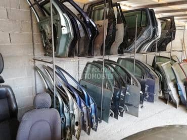 Vrata i karoserijski delovi za Ford C-Max od 1995. do 2010. god.