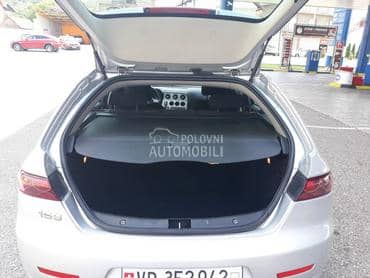 zadnji branik za karavana sivi za Alfa Romeo 159 od 2005. do 2009. god.