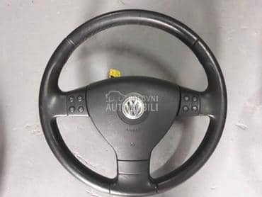 Trokraki volan sa komandama za Volkswagen Golf 5