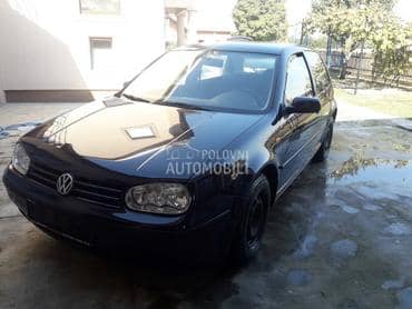 Volkswagen Golf 4 - kompletan auto u delovima
