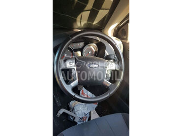 Delovi za Ford Mondeo