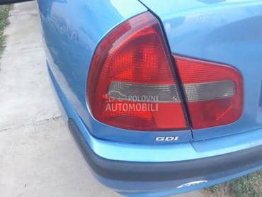 stop svetla za Mitsubishi Carisma od 2000. do 2005. god.