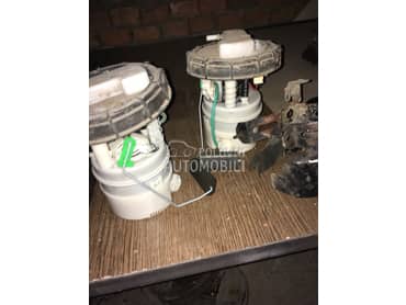 Pumpa u rezervoaru 1.2 1.4 1.6 za Dacia Sandero od 2008. do 2012. god.