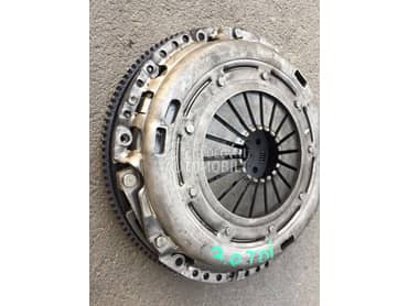 ZAMAJAC -KVACILO  KAO NOVO za Audi A3