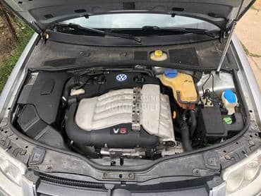 MOTOR V5 za Volkswagen Passat B5.5