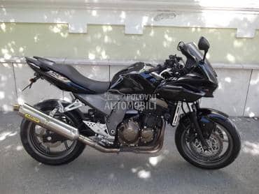 Kawasaki Z 750 09
