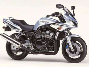 Yamaha FZS 600 01