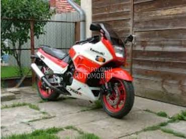 Kawasaki GPX 750R 84