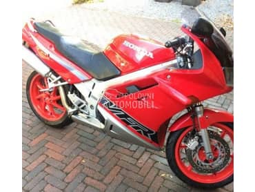 Honda VFR 750 93