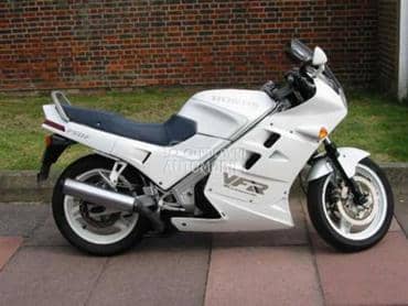 Honda VFR 750 87