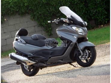 Suzuki AN 650 Burgman 02