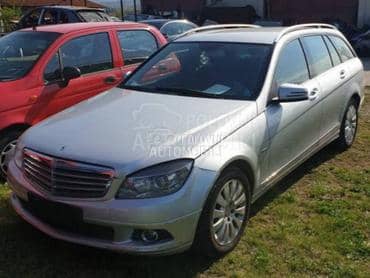 Mercedes Benz C Klasa W204 -  kompletan auto u delovima