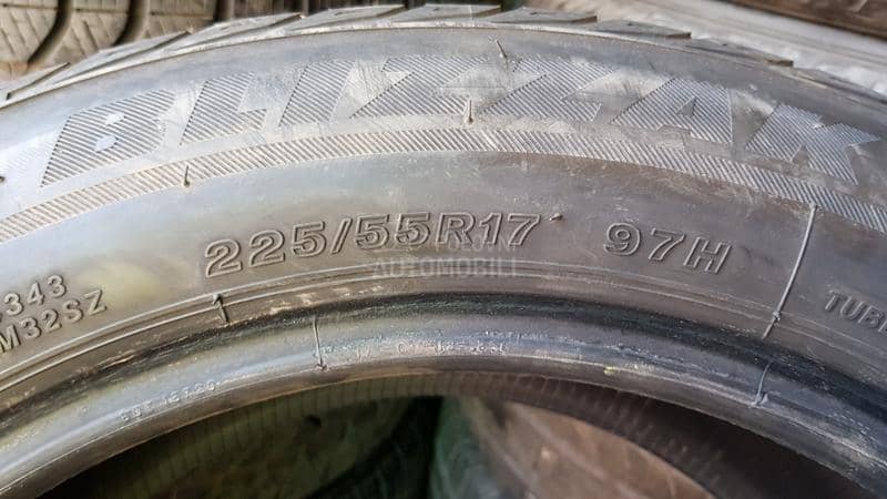 Bridgestone 225/55 R17 Zimska