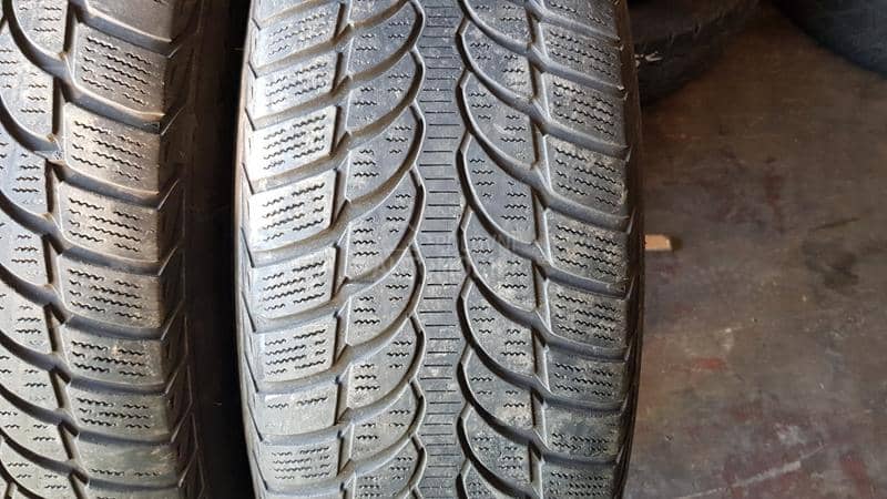 Bridgestone 225/55 R17 Zimska