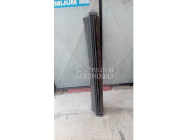 astra f roletna polica za Opel Astra F