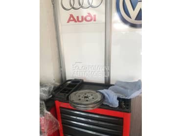 Zamajac AVF,AWX motor za Audi A4 od 1998. do 2001. god.