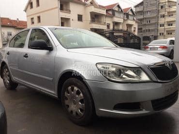Škoda Octavia -  kompletan auto u delovima