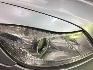 FAR KRILO BRANIK HAUBA MASKA . za Škoda Octavia