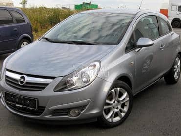 Opel Corsa D -  kompletan auto u delovima