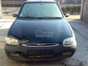 Ford Escort - kompletan auto u delovima