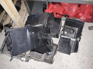 Poklopac Akumulatora za Ford C-Max od 2003. do 2010. god.