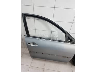 Vrata vise boja za Renault Megane od 2003. do 2008. god.