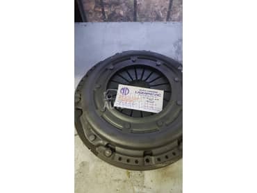 set kvacila za Chrysler Voyager od 2001. do 2006. god.