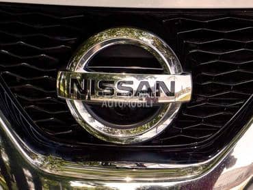 Nissan Primera 1995. god. - kompletan auto u delovima